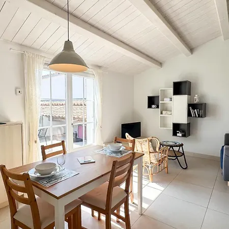 Villa Jolie Avec Vue Sur Le Clocher *